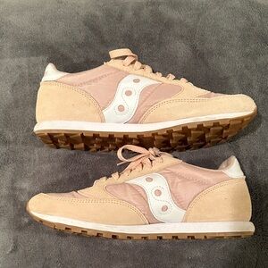 Saucony Women's Pink and White Casual Sneakers